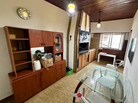 Depto Tipo Casa 3 ambientes con 2 baños