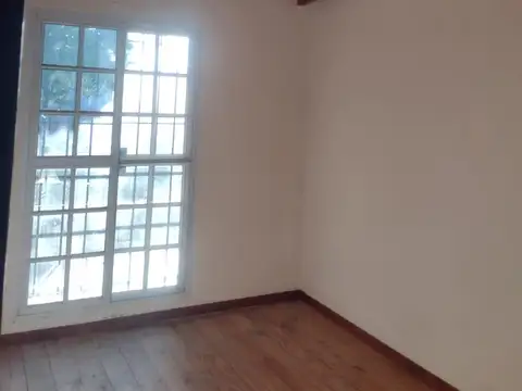 Departamento en Alquiler en Jose Leon Suarez, $ 550.000