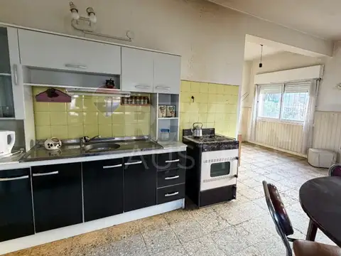 Casa 5 ambientes con 1 baño
