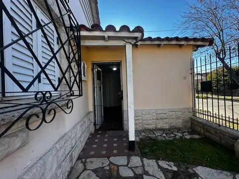 Casa en Venta en Temperley, USD 83.000