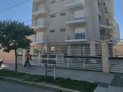 Hipólito Irigoyen 100