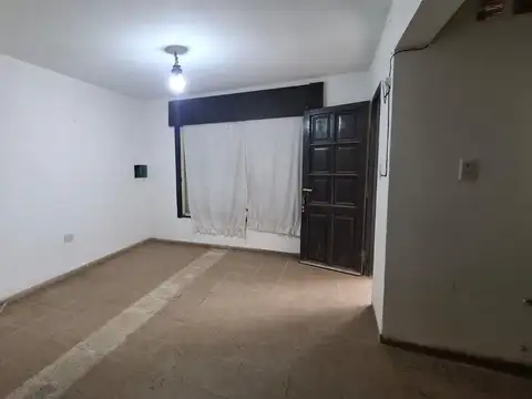 Depto Tipo Casa 4 ambientes con 2 baños