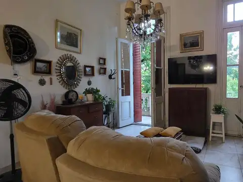 Depto Tipo Casa en Venta de 8 ambientes