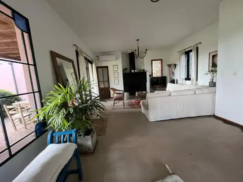 B° CHACRAS DE LA TRINIDAD
