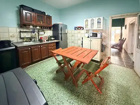 CASA - 3 AMBIENTES  - PARQUE SAN MARTIN