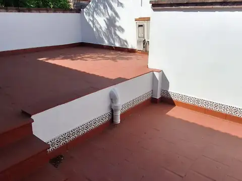 VILLA REAL. PJE ECHEVERRIA 5500 EXCELENTE CASA 3 AMB COCHERA. PATIO BALCON TERRAZA PARRILLA