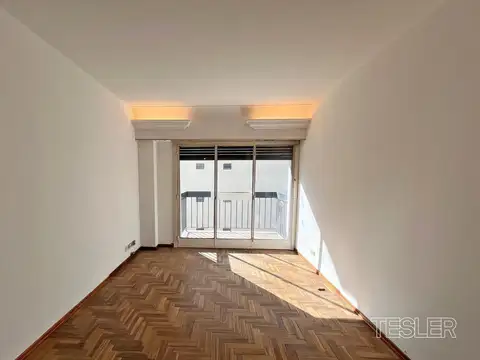 Venta Departamento Belgrano muy bajas expensas 2 dormitorios con dependencia Baño completo Luminoso