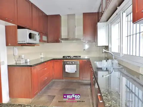 Casa en Venta en San Justo, USD 430.000