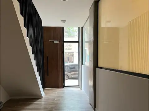 Oficina 8 ambientes con 8 baños