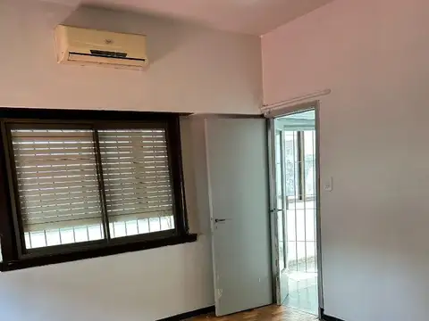 Depto Tipo Casa en Alquiler 40 años