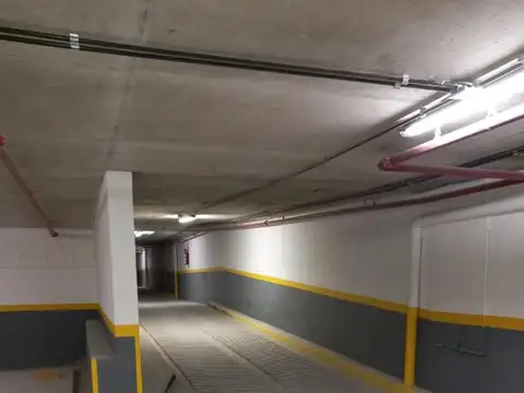 Avenida Corrientes e/ Jerónimo Salguero y Bulnes