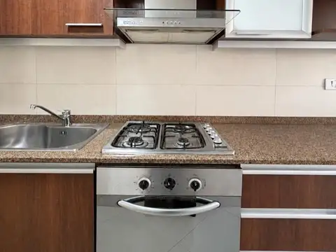 Departamento en Alquiler con 1 cocheras