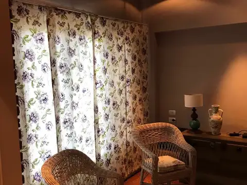 CASA 3 DORM. - LOTE 431 m2. - TODOS LOS SERVICIOS  - LOBOS