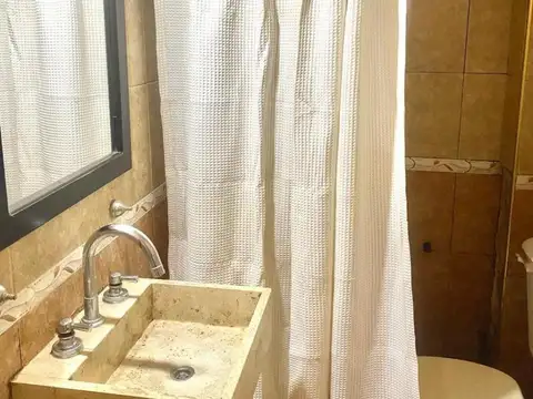 Departamento 4 ambientes con 2 baños