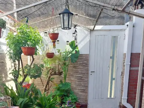 Depto Tipo Casa en Venta de 3 ambientes