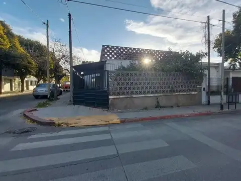 VENTA CASA 3 DORMITORIOS ALTO ALBERDI CORDOBA