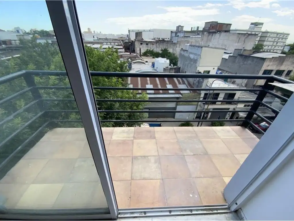 Av. Larrazabal 1645/47 de 22 Unidades en Mataderos