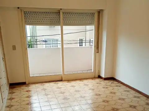 Departamento en Alquiler en Haedo, $ 525.000