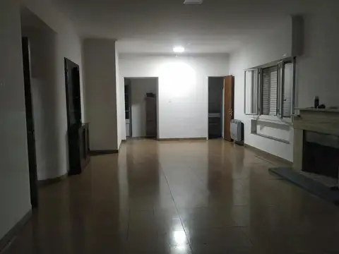 Casa en Alquiler 1 año