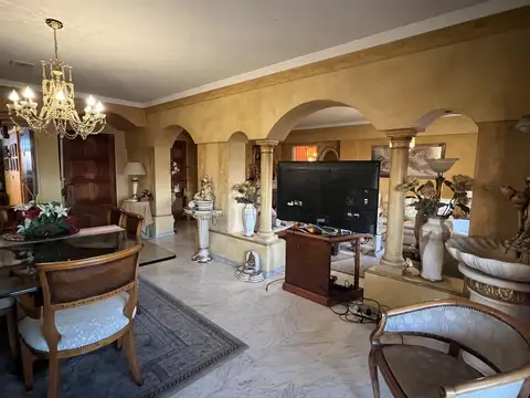 Departamento 5 ambientes con 2 baños