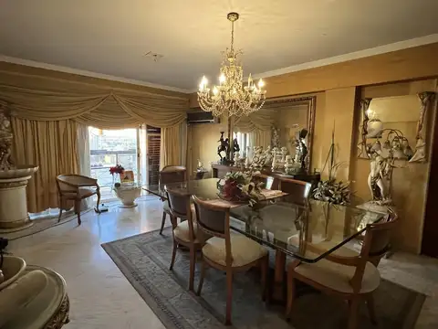 Departamento en Venta de 4 dormitorios