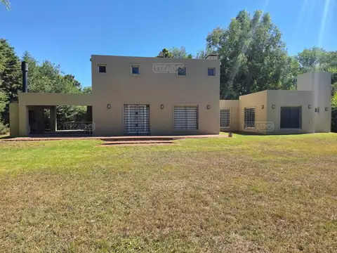 Casa Quinta  en Venta en Francisco Álvarez, Moreno, G.B.A. Zona Oeste