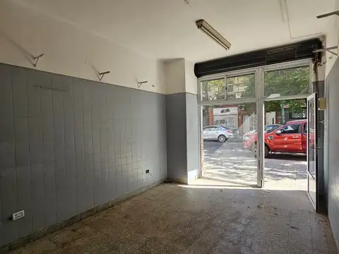 Local en Alquiler en Paternal, $ 600.000