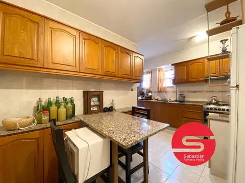 Departamento 4 ambientes con 2 baños