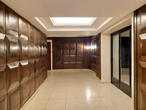 Ayacucho 1100 , Piso 8vo.