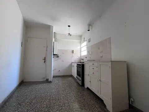 Depto Tipo Casa en Venta 50 años
