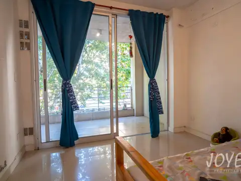 Marcos Paz 2100, Piso 2