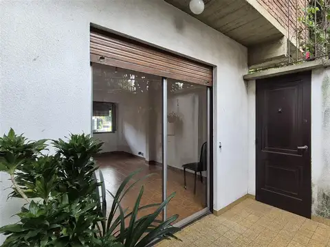 Casa 3 amb tipo duplex en venta, c/ patio y terraza.   B. Parque  -  V. Martelli