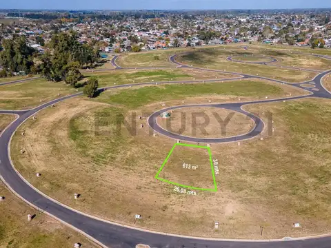 LOTE EN VENTA SAN PABLO CHICO BARRIO CERRADO DERQUI PILAR - ORIENTACION NORTE A LA PLAZA