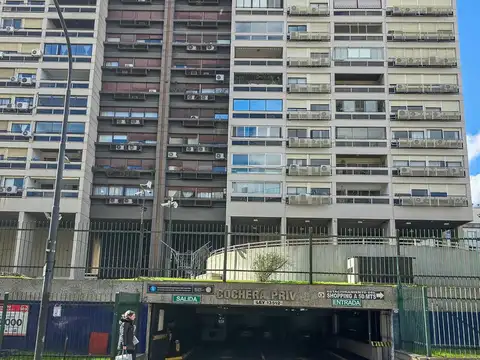VENTA COCHERA CUBIERTA FIJA - AL LADO DEL ALTO PALERMO