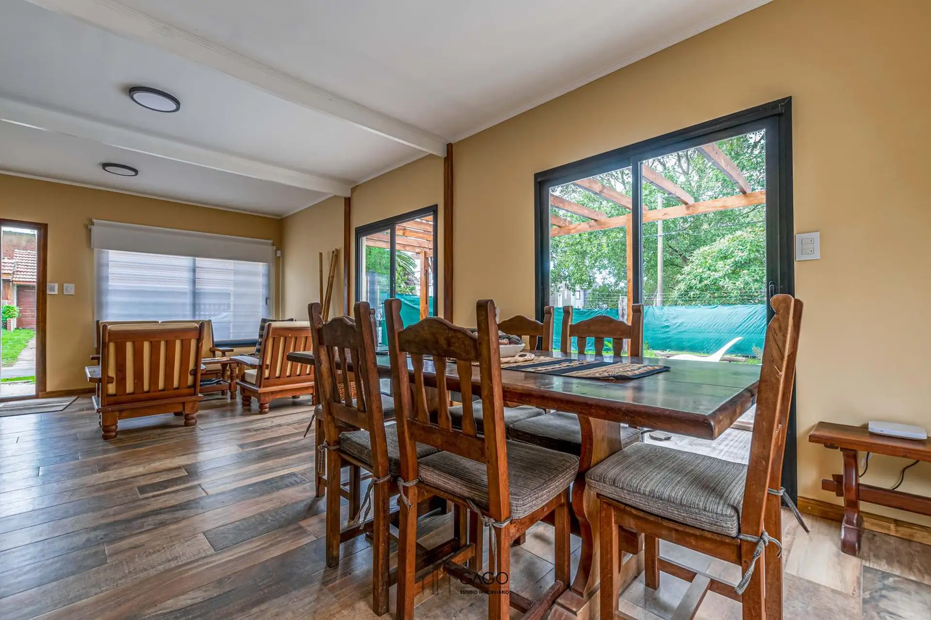Casa en venta 4 ambientes zona Constitución