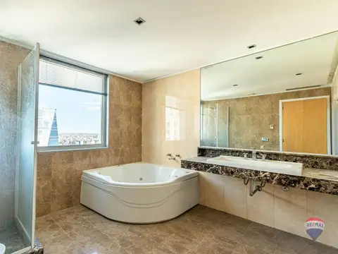 Departamento en Venta con 2 cocheras