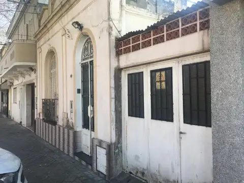 Dos Dormitorios con Cochera.