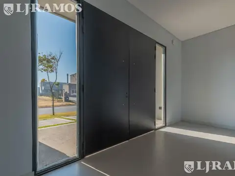 Casa en Alquiler de 4 dormitorios