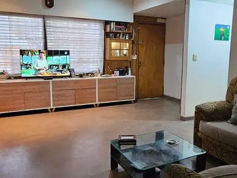 Monte  al 7070, Mataderos