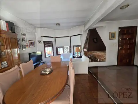 Venta Casa Dúplex Olivos Golf Vicente Lopez- 4 ambientes con patio - APTO CREDITO