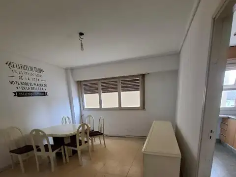 Independencia 2000, Piso 4