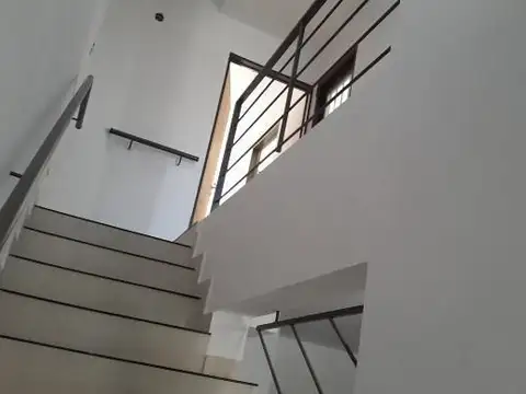 Depto Tipo Casa en Alquiler al Norte