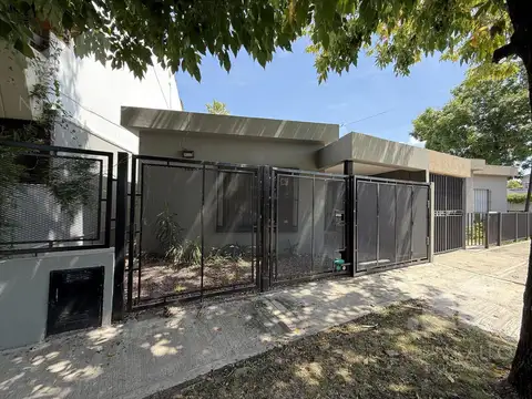 VENTA PH 4 AMBIENTES CON COCHERA ITUZAINGÓ NORTE