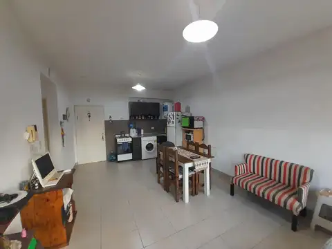 EN VENTA EN MARTIN CORONADO HERMOSO DEPTO DE 2 AMBIENTES A 1 CUADRA DE LA ESTACION - FICHA 10098