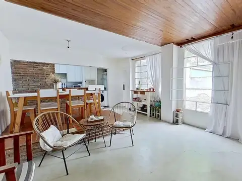 Depto Tipo Casa en Venta de 4 dormitorios