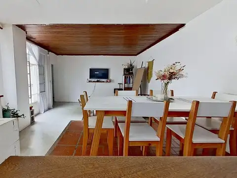 Depto Tipo Casa en Venta de 6 ambientes