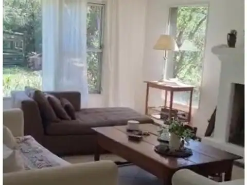 Alquiler temporario Gran casa con 5 dormitorio pileta Jardi