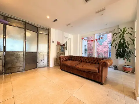 Casa 6 ambientes con 3 baños