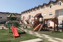 Áreas comunes juegos en Barrio Canguro en G.B.A. Zona Norte