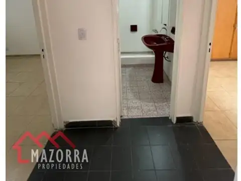 Depto Tipo Casa en Alquiler en Caseros, $ 850.000